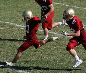 开云官方平台-一个人的世界杯，卡拉斯科与那不勒斯在沙漠中完成自我救赎