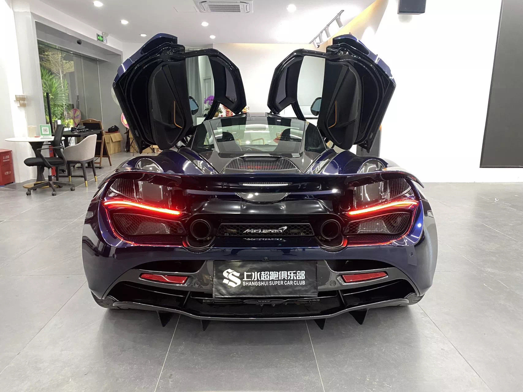 迈凯伦翻盘梅赛德斯，佩雷兹状态火热